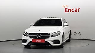 MERCEDES BENZ E-CLASS W213 2019
