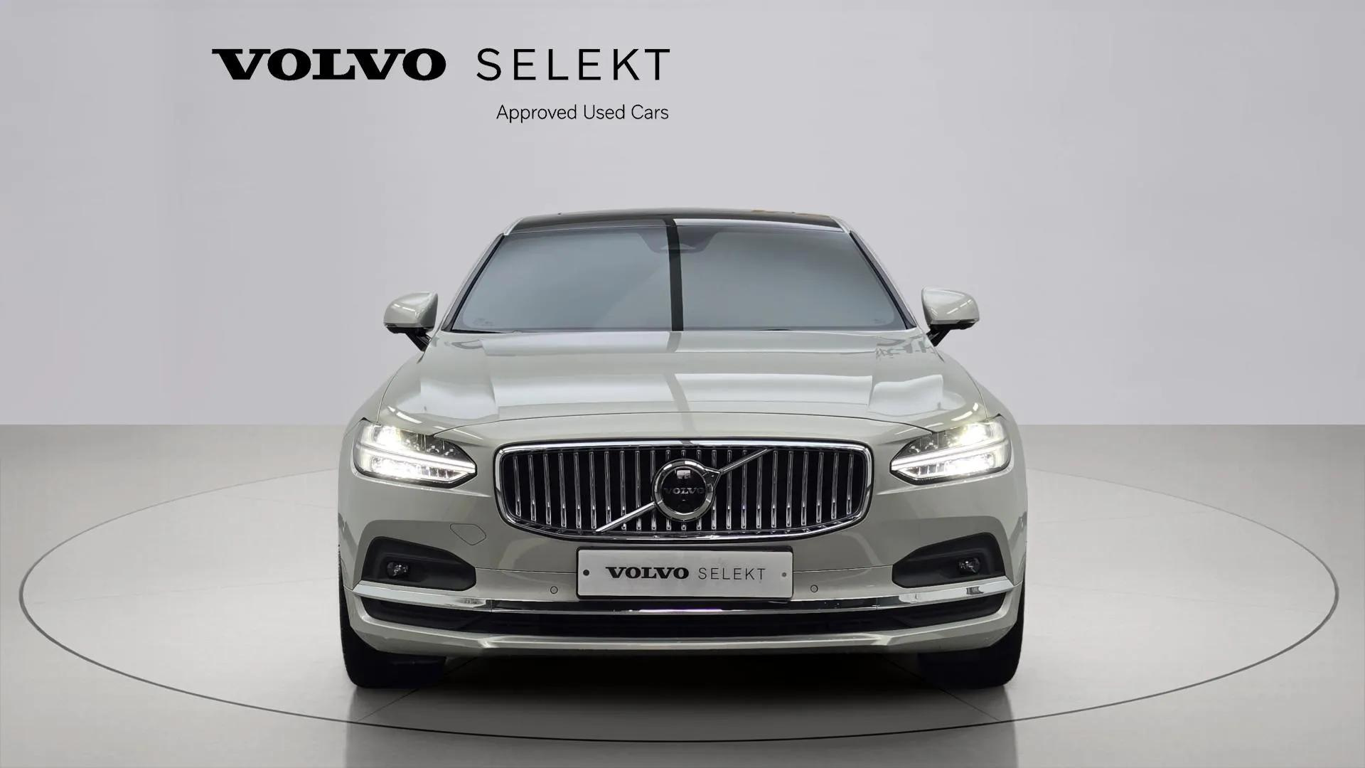 VOLVO S90 2022