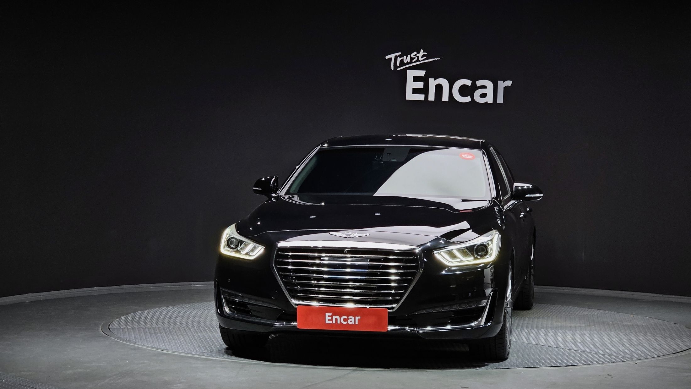 GENESIS EQ900 2016