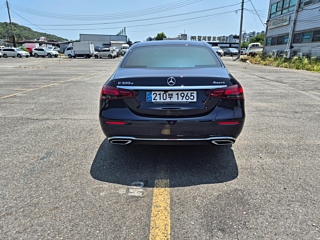 MERCEDES BENZ E-CLASS W213 2021