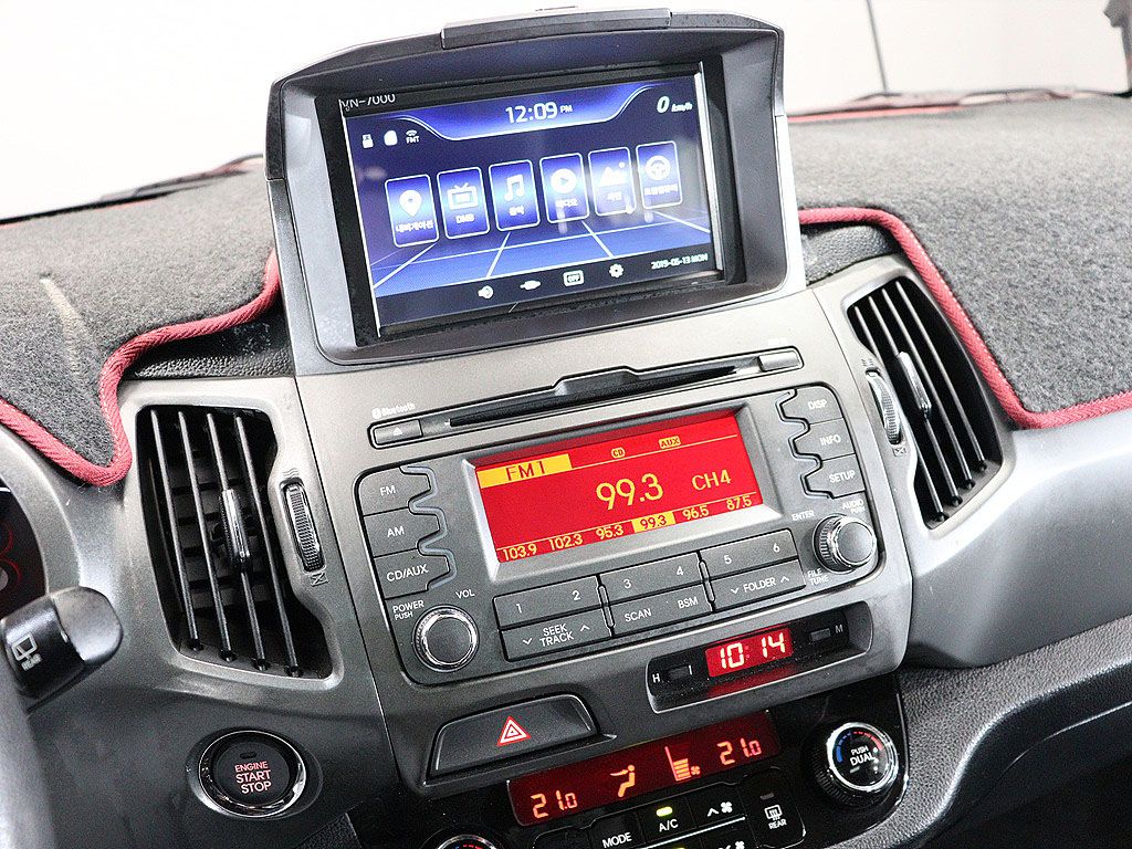 KIA SPORTAGE R 2011