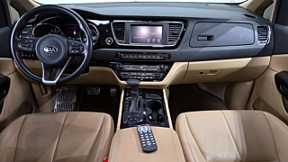 KIA CARNIVAL 2017