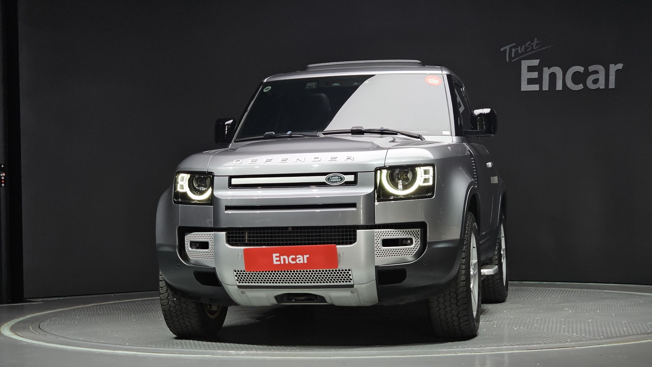 LAND ROVER DEFENDER L663 2023