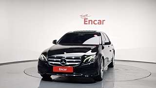 MERCEDES BENZ E-CLASS W213 2017
