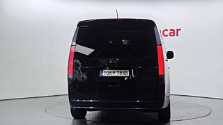 HYUNDAI STARIA 2021