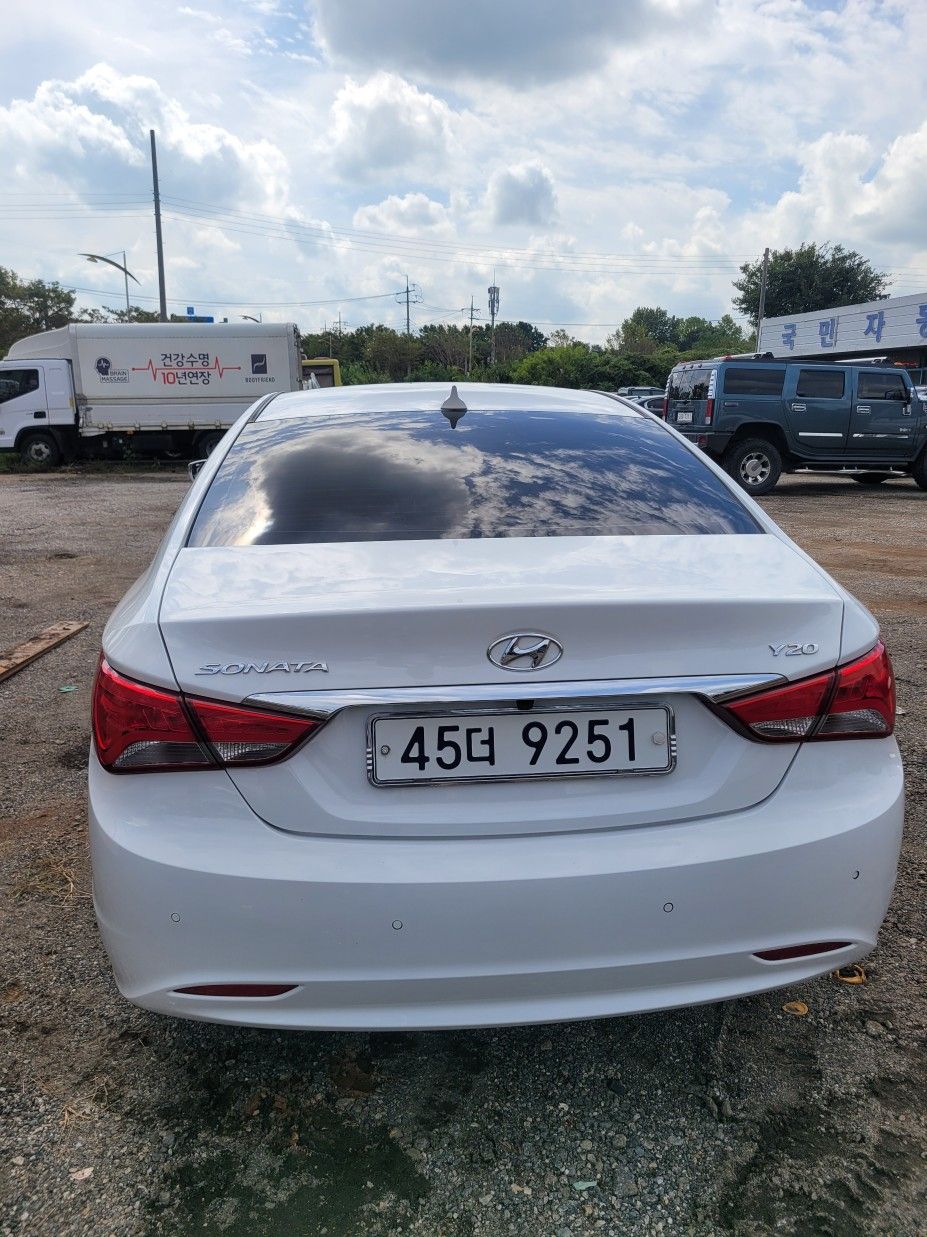 HYUNDAI SONATA YF 2009