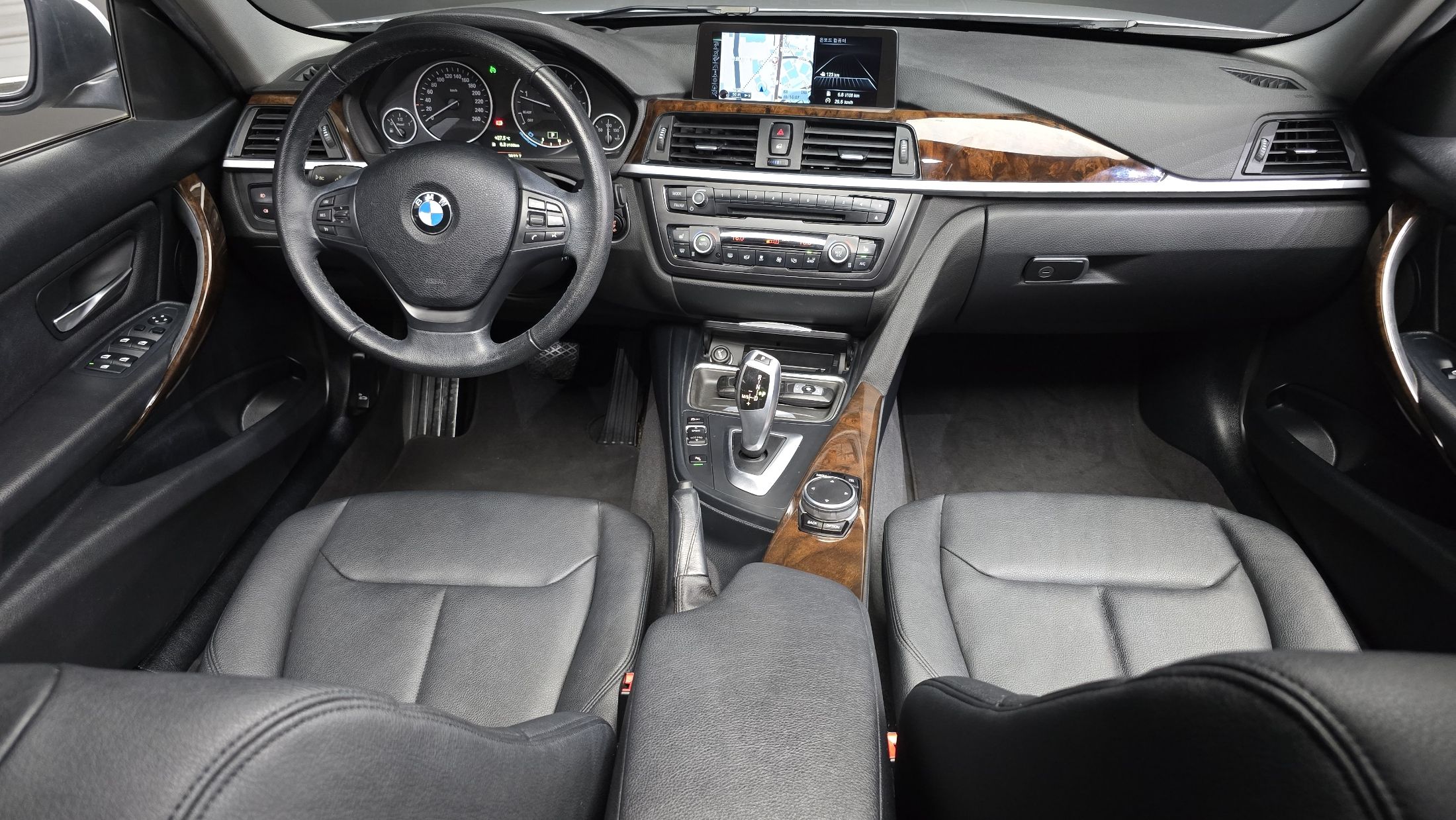 BMW 3-SERIES F30 2015