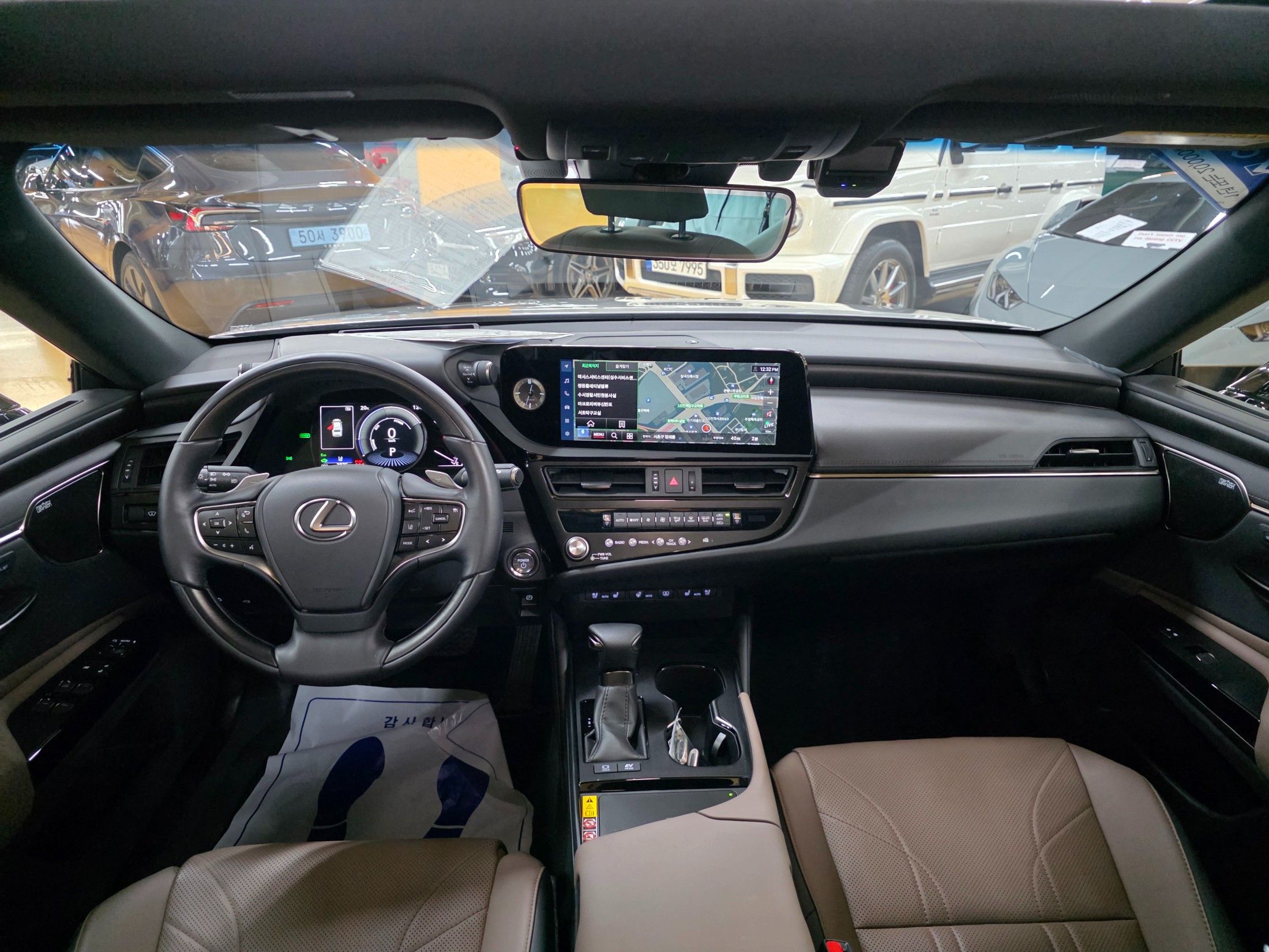 LEXUS ES300H 2025