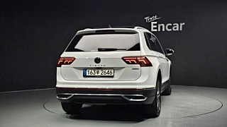 VOLKSWAGEN TIGUAN 2021