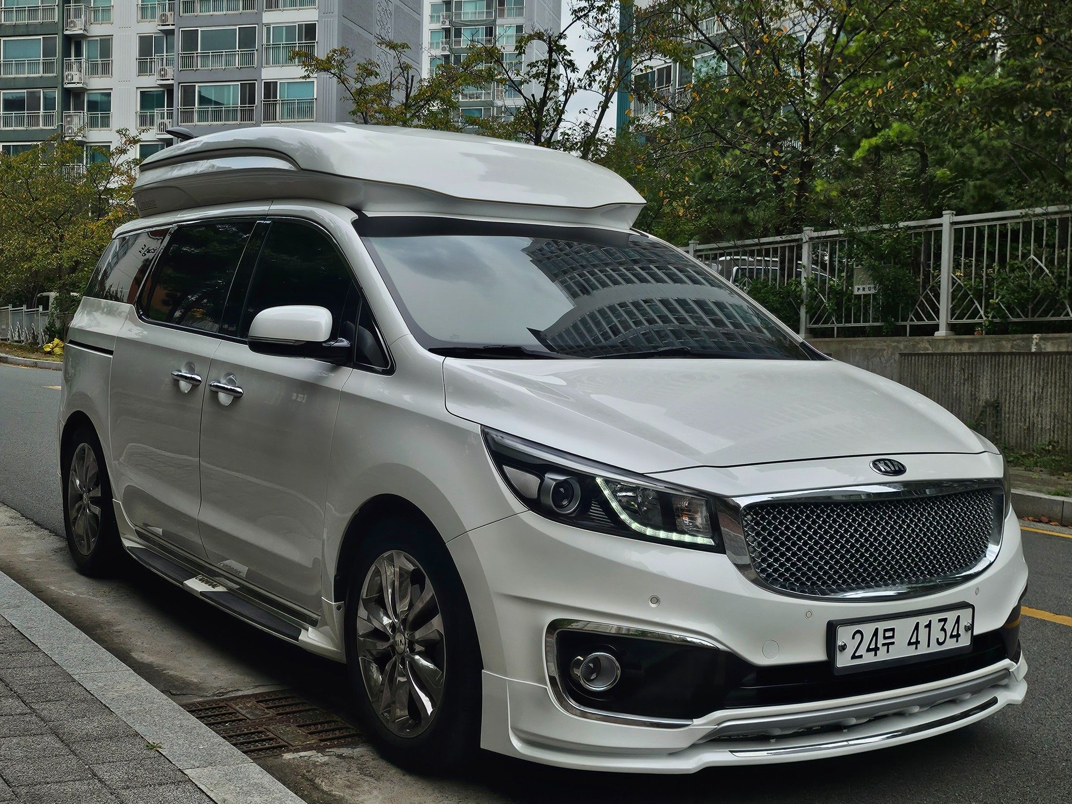 KIA CARNIVAL 2016