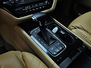 KIA CARNIVAL 2016