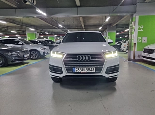 AUDI Q7 4M 2019