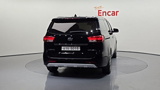 KIA CARNIVAL 2018