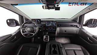 HYUNDAI STARIA 2024
