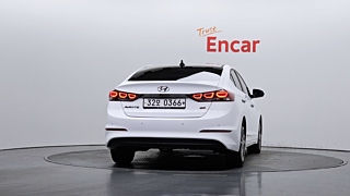 HYUNDAI AVANTE AD 2016