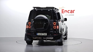 LAND ROVER DEFENDER L663 2023