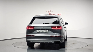 AUDI Q7 4M 2016