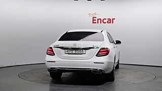 MERCEDES BENZ E-CLASS W213 2018
