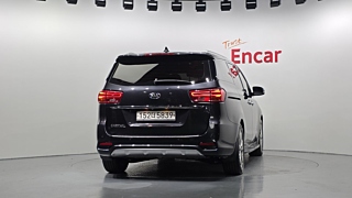 KIA CARNIVAL 2018