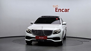 MERCEDES BENZ E-CLASS W213 2019