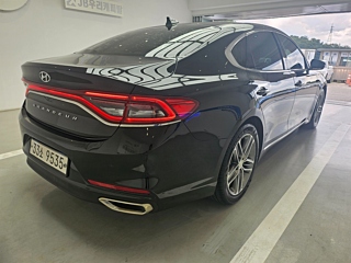 HYUNDAI GRANDEUR IG 2017