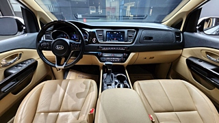KIA CARNIVAL 2019