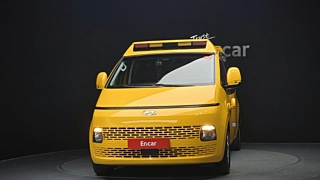 HYUNDAI STARIA 2023