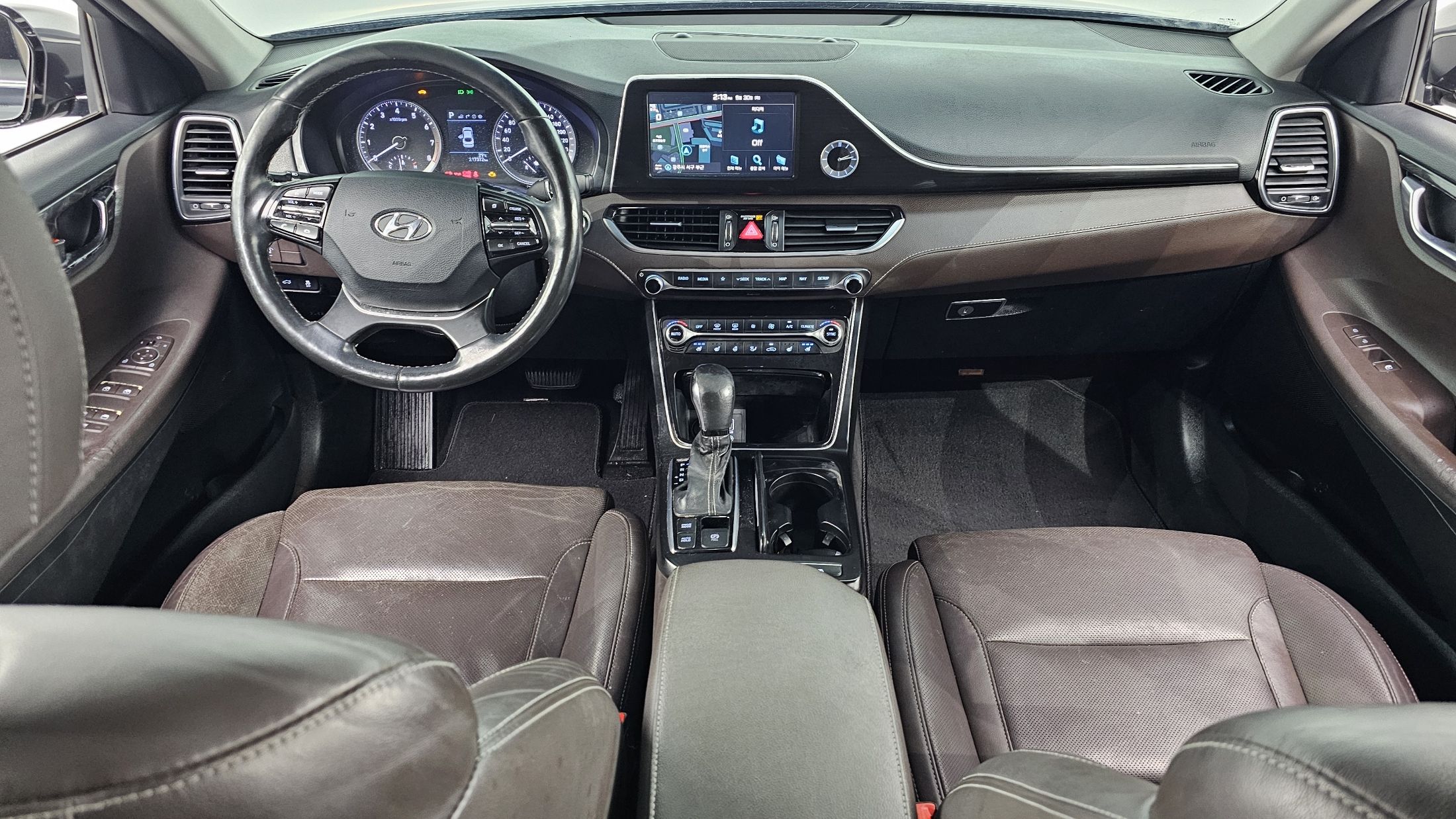 HYUNDAI GRANDEUR IG 2017