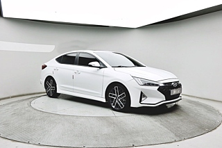 HYUNDAI AVANTE AD 2019