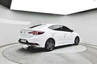 HYUNDAI AVANTE AD 2019