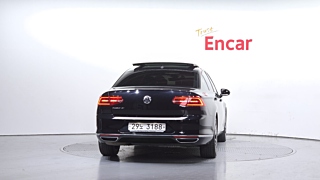 VOLKSWAGEN PASSAT GT B8 2018