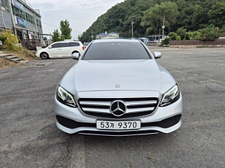 MERCEDES BENZ E-CLASS W213 2017
