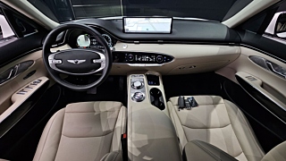 GENESIS GV70 2023