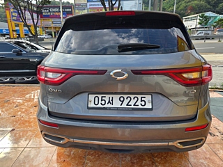 SAMSUNG QM6 2017