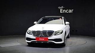 MERCEDES BENZ E-CLASS W213 2019