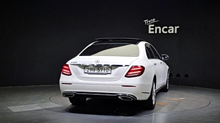 MERCEDES BENZ E-CLASS W213 2019