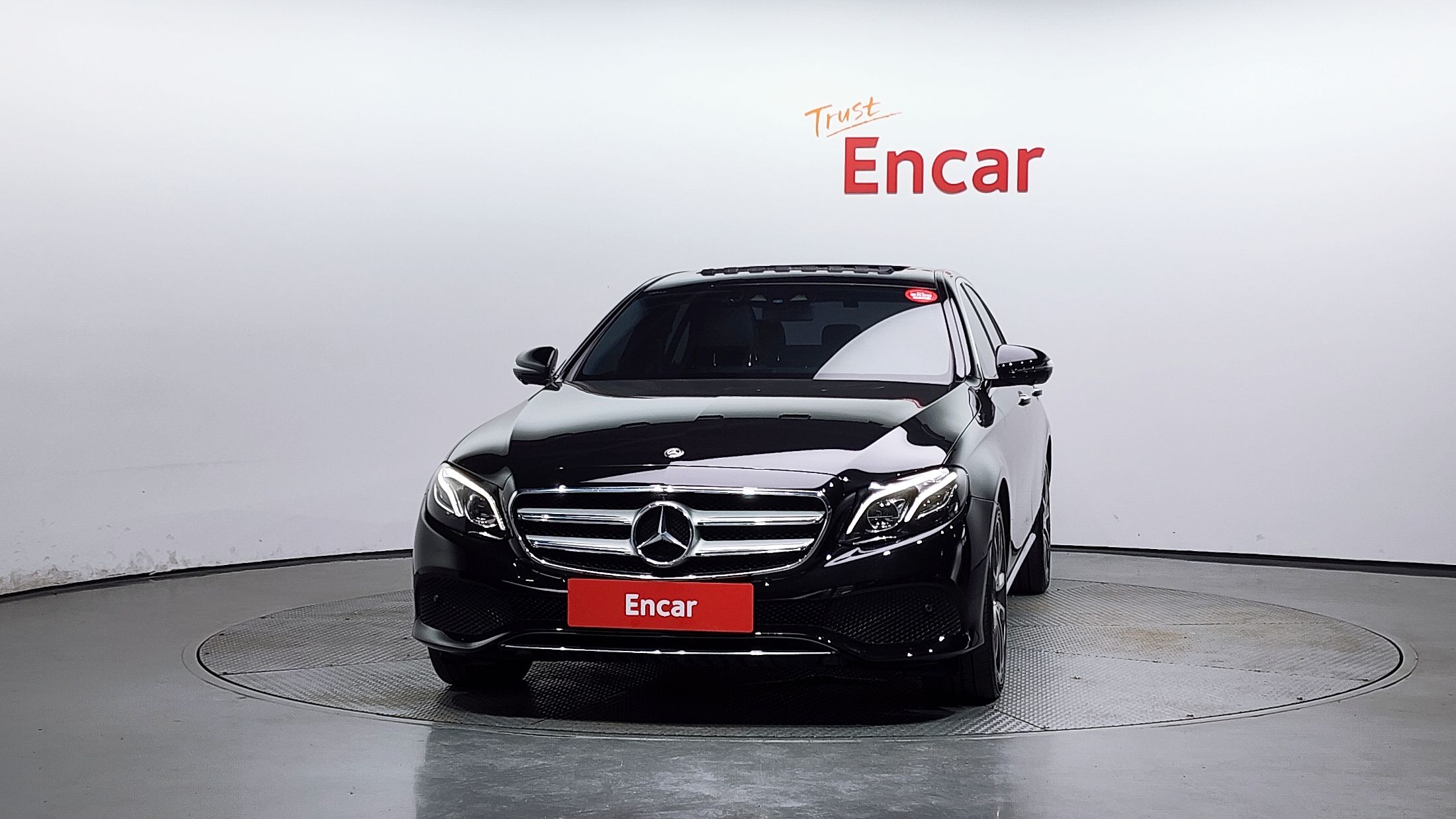 MERCEDES BENZ E-CLASS W213 2019