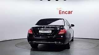 MERCEDES BENZ E-CLASS W213 2019