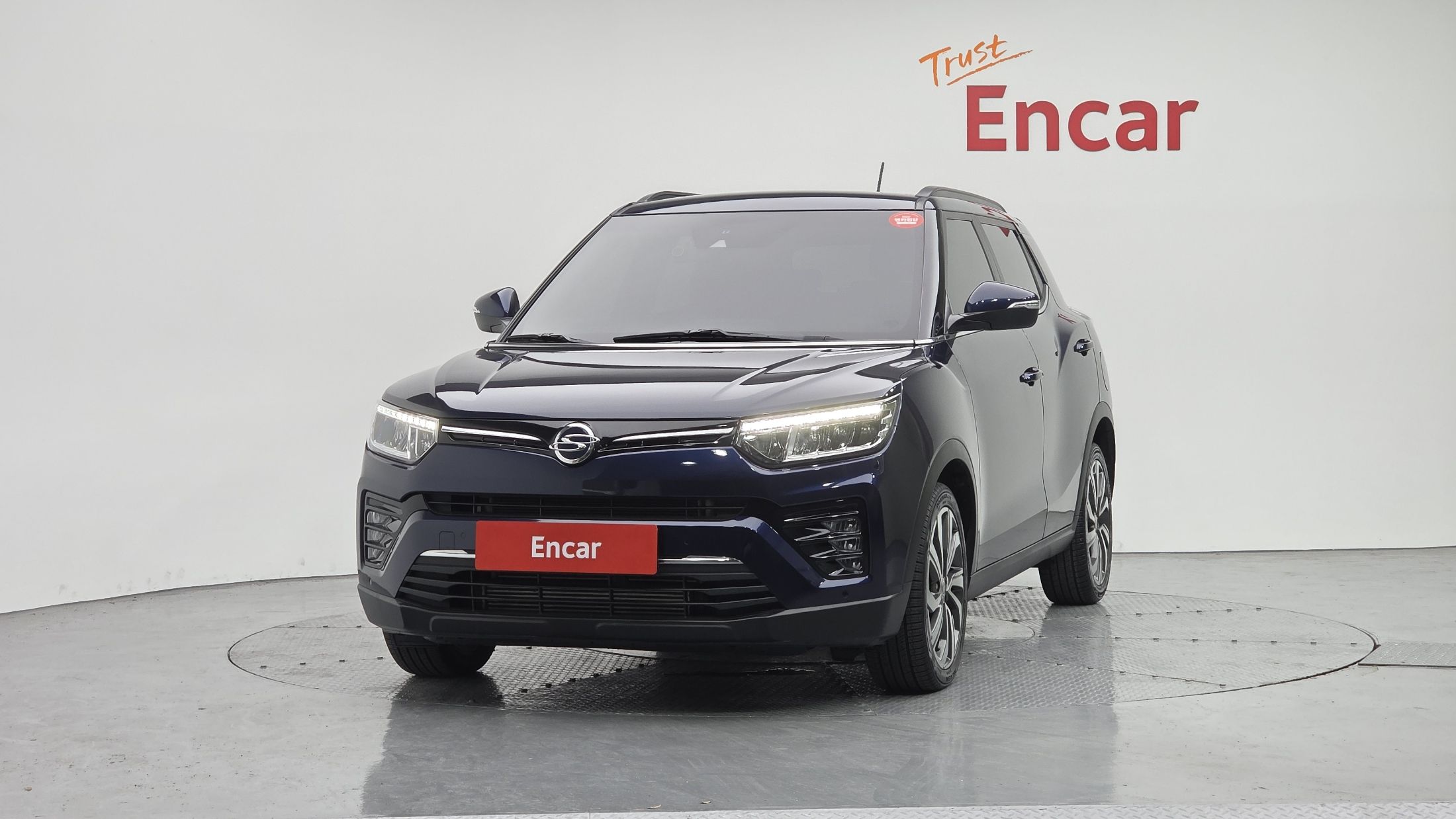 SSANGYONG TIVOLI VERY NEW 2021