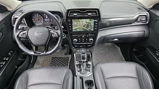SSANGYONG TIVOLI VERY NEW 2021
