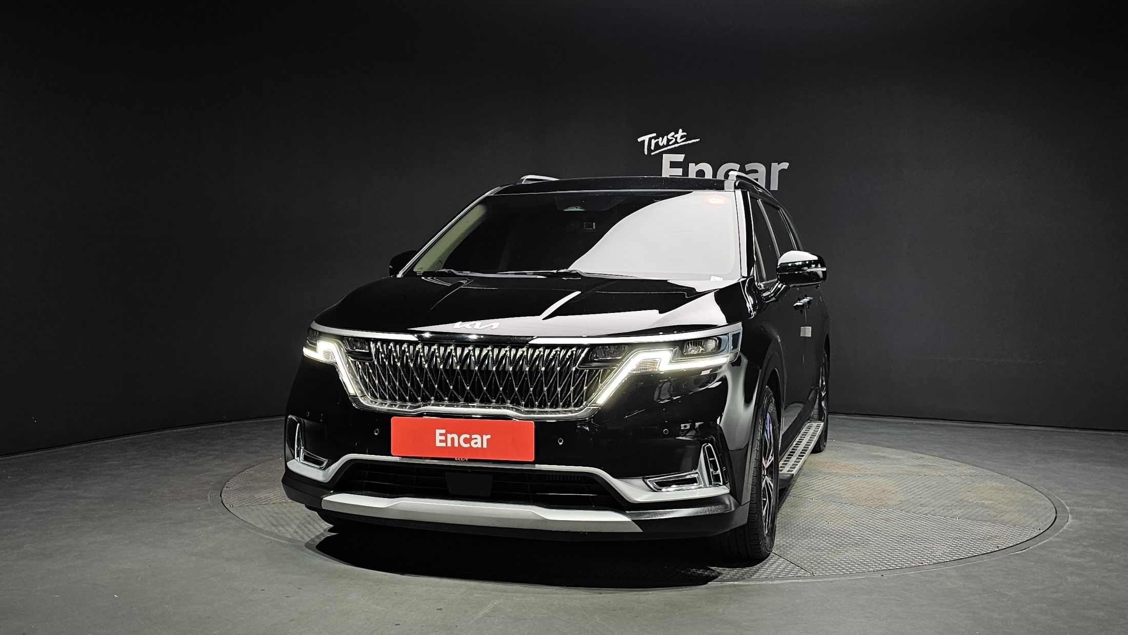 KIA CARNIVAL 2023