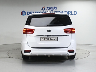 KIA CARNIVAL 2018