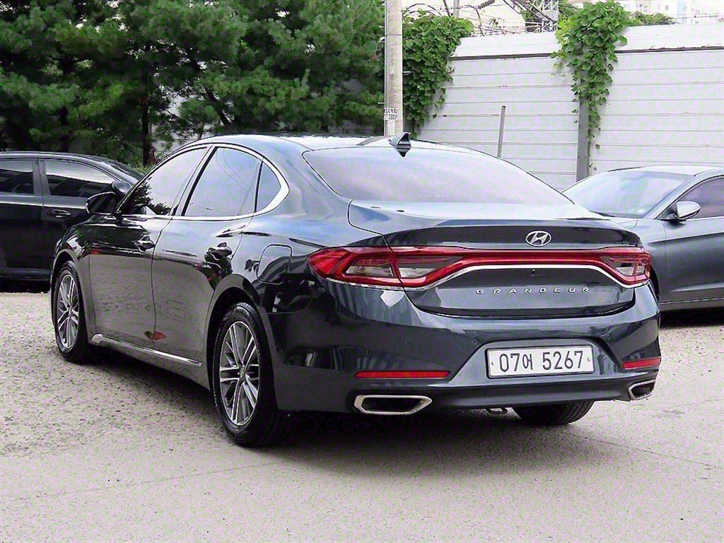HYUNDAI GRANDEUR IG 2018