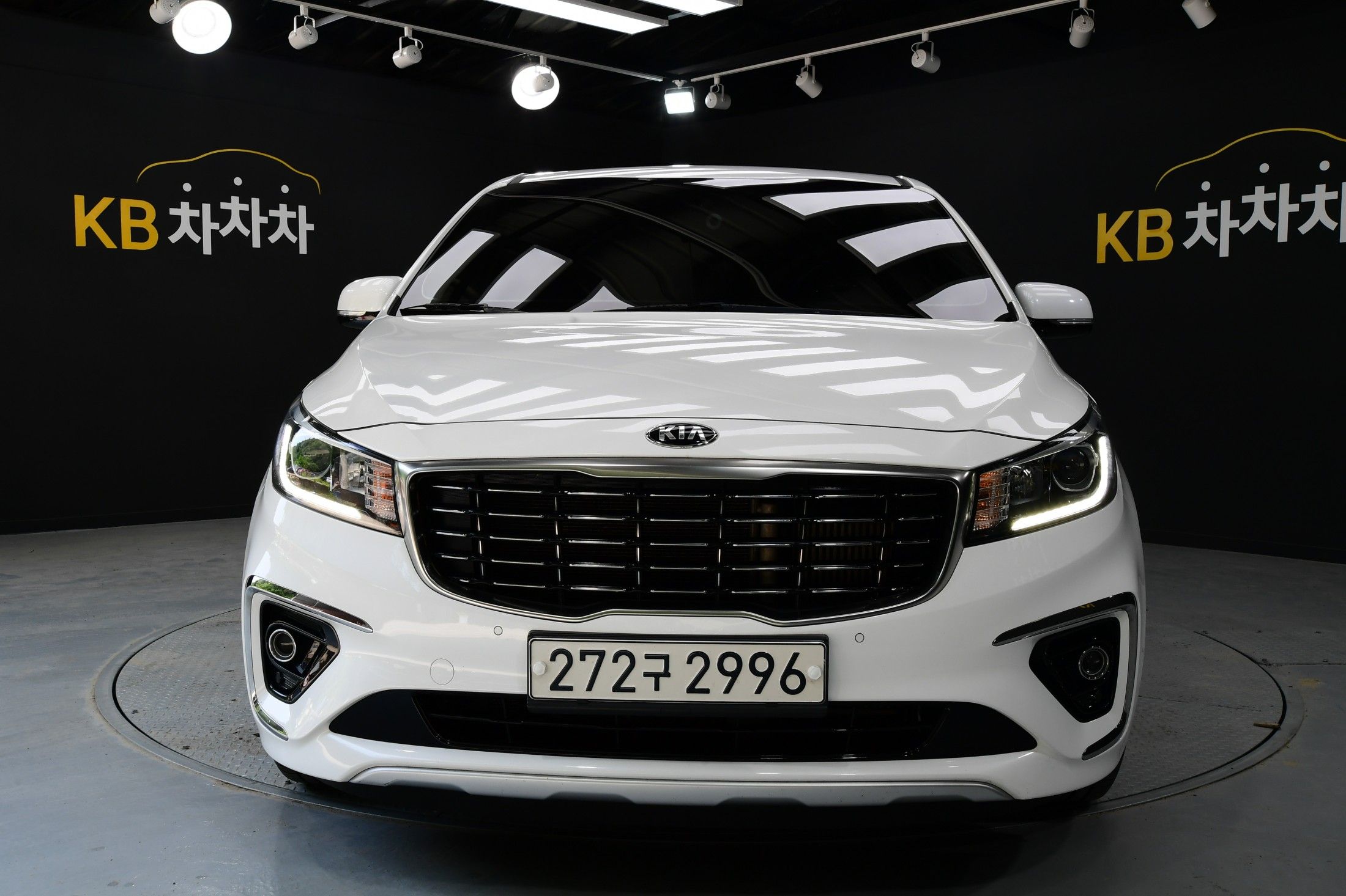 KIA CARNIVAL 2019