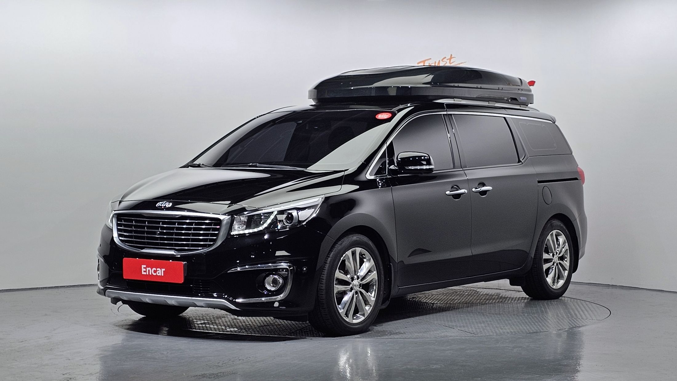 KIA CARNIVAL 2018