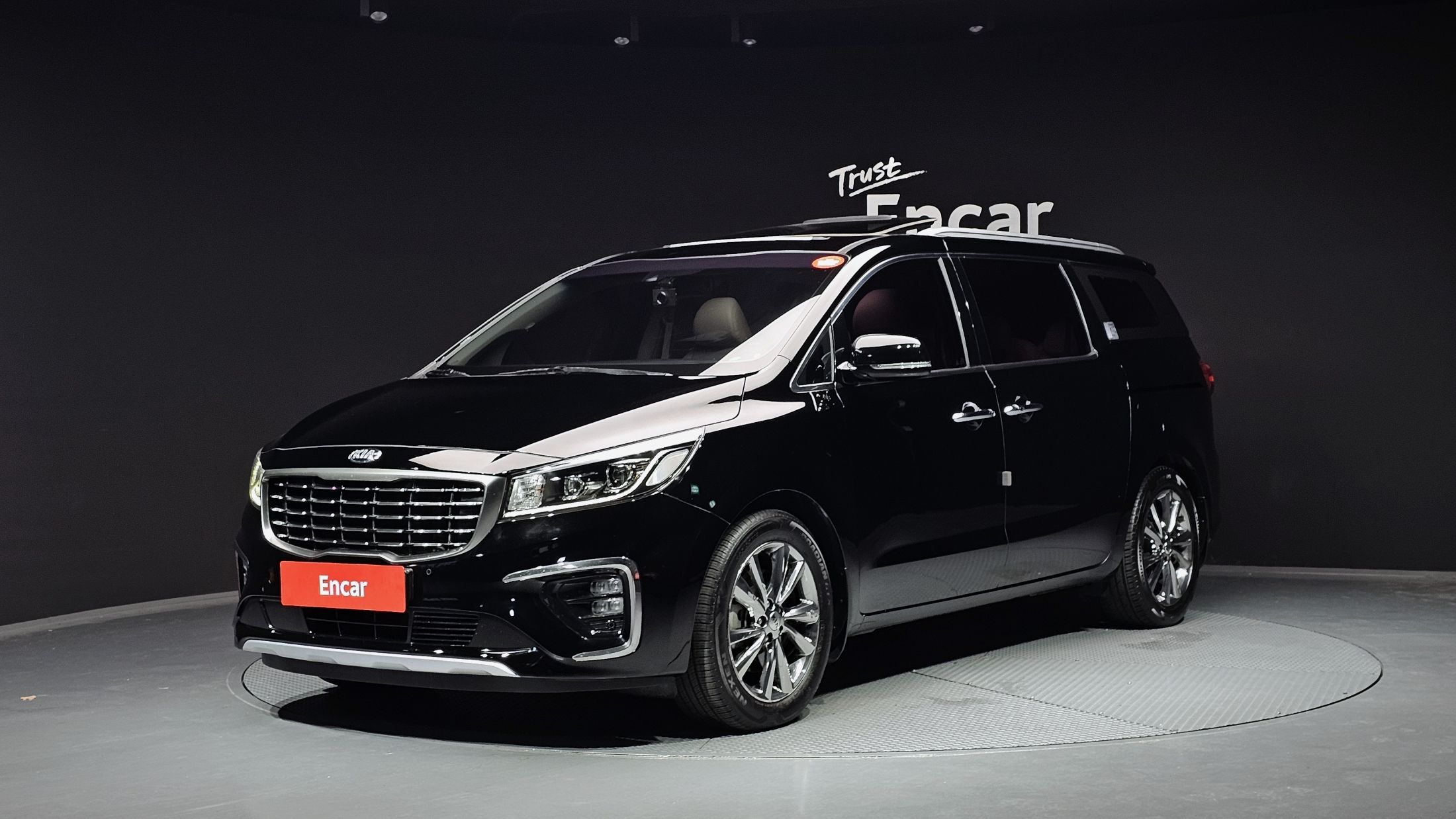 KIA CARNIVAL 2019