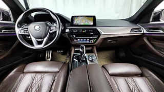 BMW 5-SERIES G30 2017