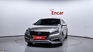 HYUNDAI LF SONATA HYBRID 2017