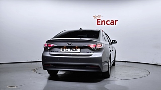 HYUNDAI LF SONATA HYBRID 2017