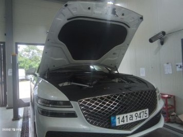 GENESIS G80 RG3 2023